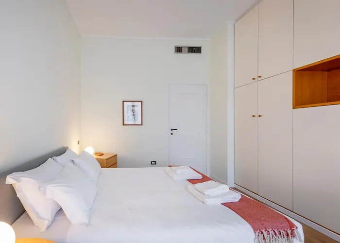 110Mq Santa Sofia Apartment, In The Center Of Milan, 10 Min Walk From Duomo