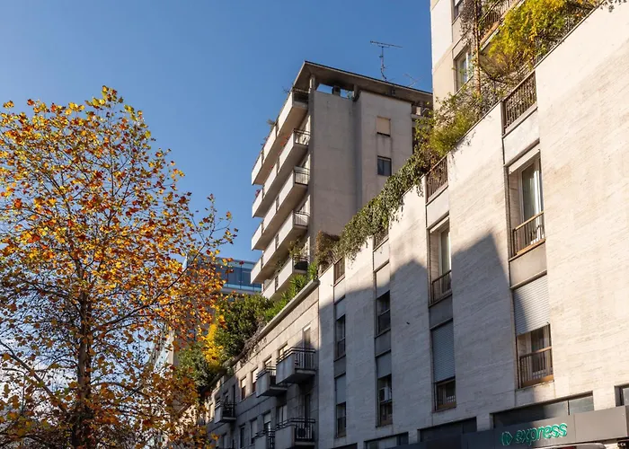 110Mq Santa Sofia Apartment, In The Center Of Milan, 10 Min Walk From Duomo